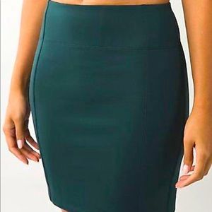 Lululemon Pencil Cityfarer Skirt Dark Fuel Green Size 6